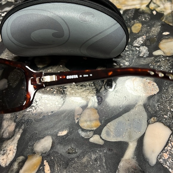 Costa ladies Isabela sunglasses - Picture 2 of 5